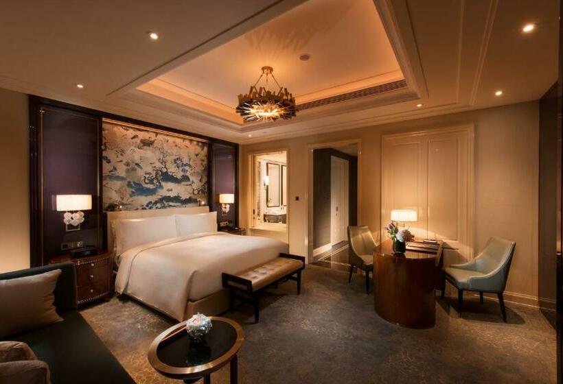 غرفة ديلوكس سرير كينج, Waldorf Astoria Chengdu