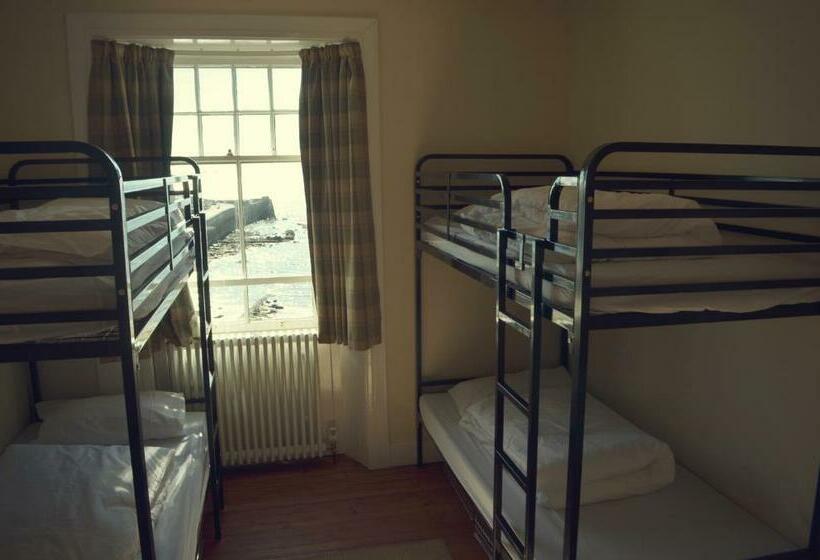 Четырехместный Номер Стандарт, Murray Library Hostel