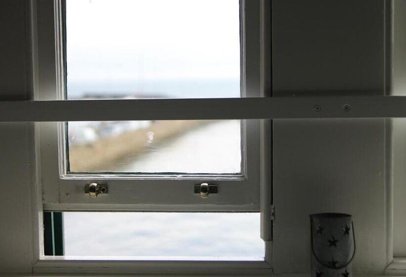 Семейный Номер Вид на Море, Murray Library Hostel