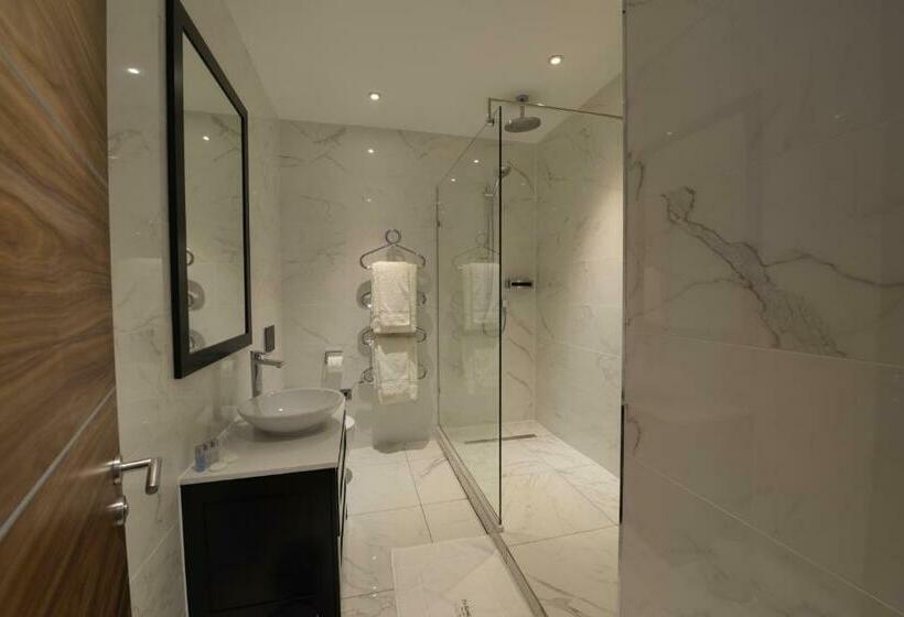 غرفة تنفيذية, The Residence Hotel At The Nottinghamshire Golf & Country Club