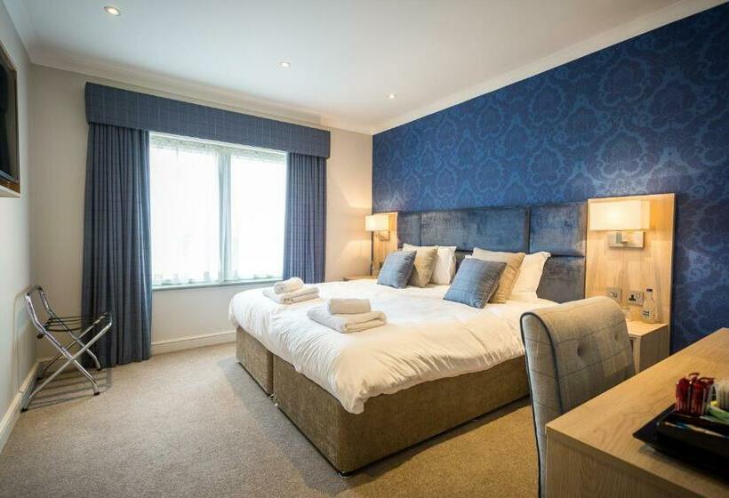 Номер Executive, The Residence Hotel At The Nottinghamshire Golf & Country Club