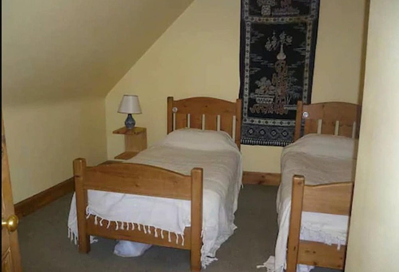 Номер Стандарт, Fraoch Lodge