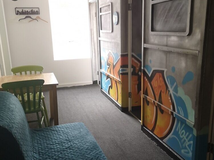 Номер Стандарт, Igloo Hybrid