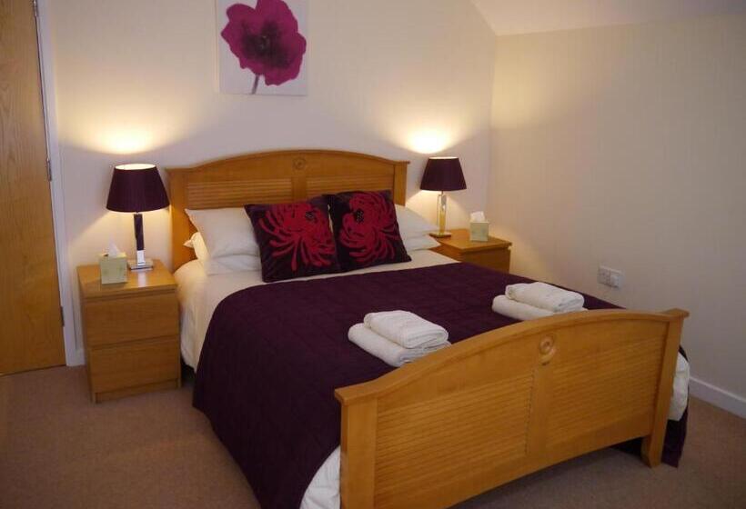 Номер Deluxe, Benslow Music