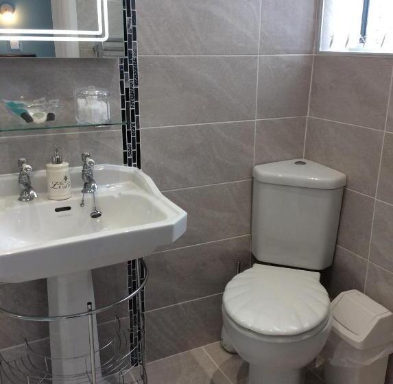 غرفة قياسية مطلّة علي البحر, Chy An Gwedhen