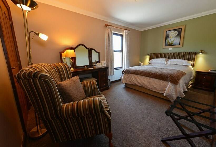 标准间, Corrigans Shore House