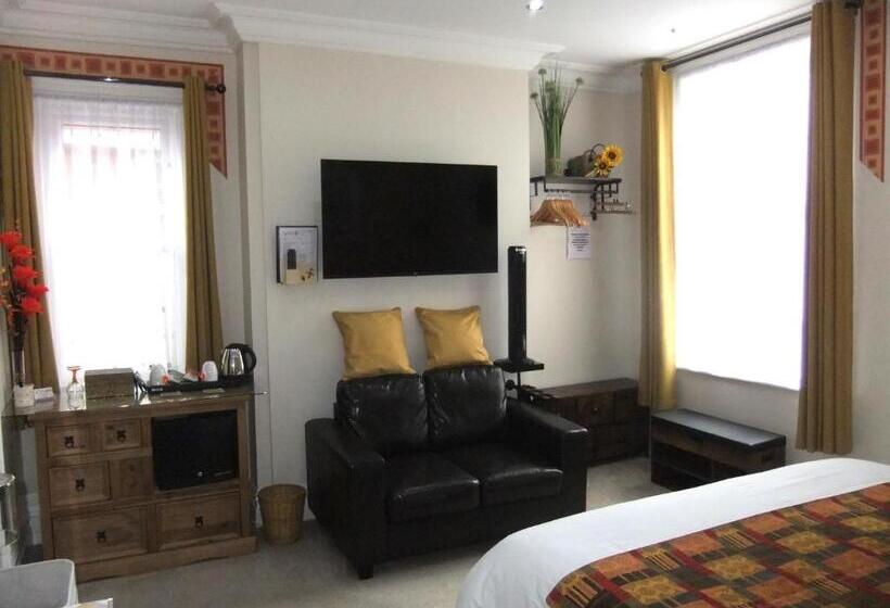 Номер Superior Кровать Кинг, Fourrooms   Couples Only