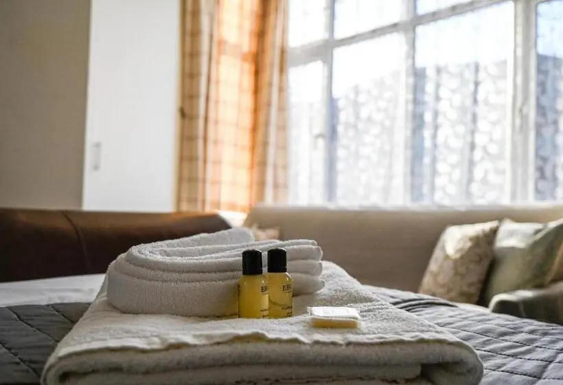 اتاق استاندارد, Lonsdale Guest House