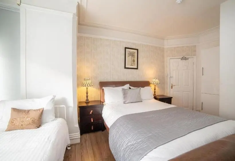 اتاق استاندارد سه نفره, Lonsdale Guest House