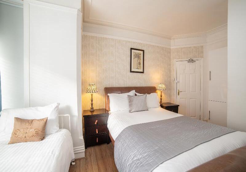 标准三人间, Lonsdale Guest House