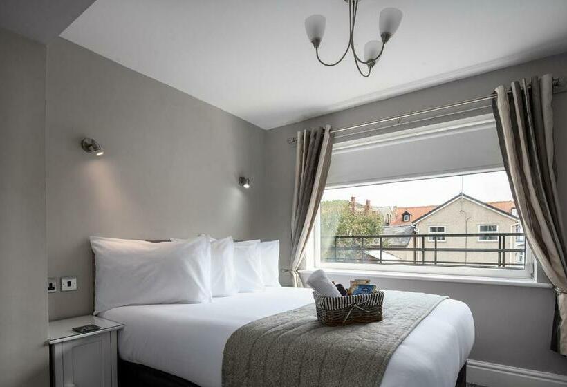 标准间, Pebble House