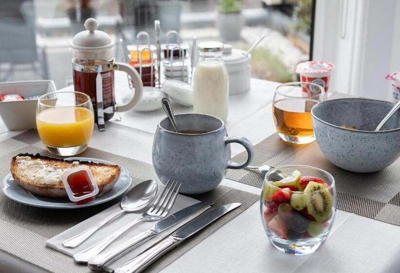 经济房, Pebble House