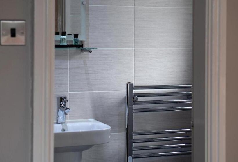 经济房, Pebble House