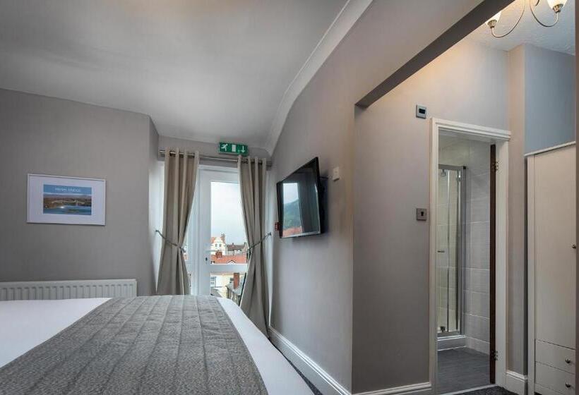 标准间, Pebble House