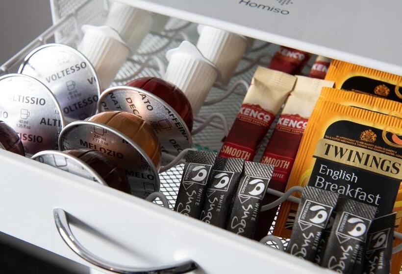 标准单人间, Pebble House