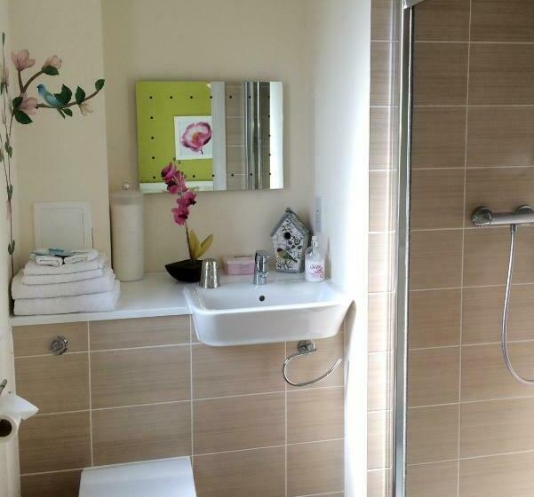 اتاق لوکس, Rowan Park Lodge