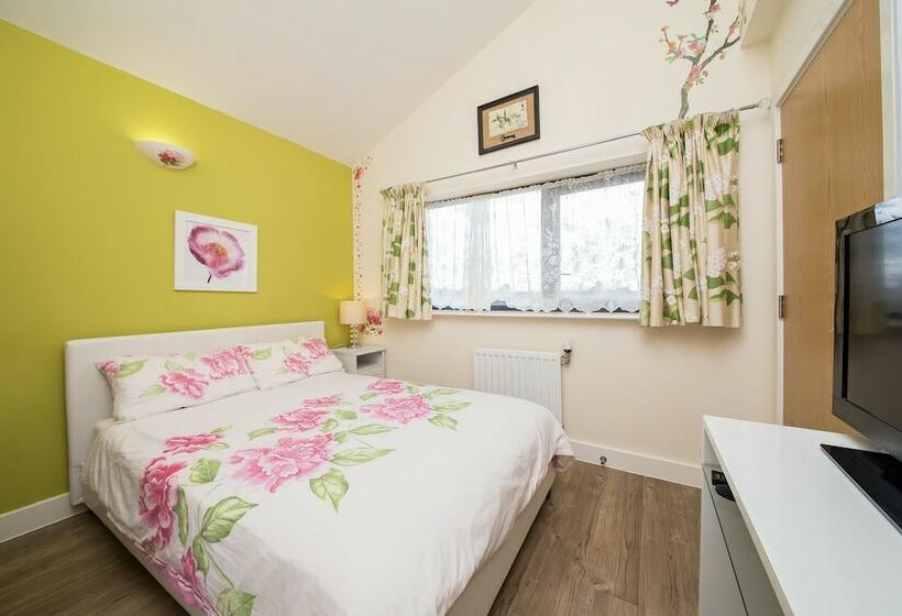 اتاق لوکس, Rowan Park Lodge