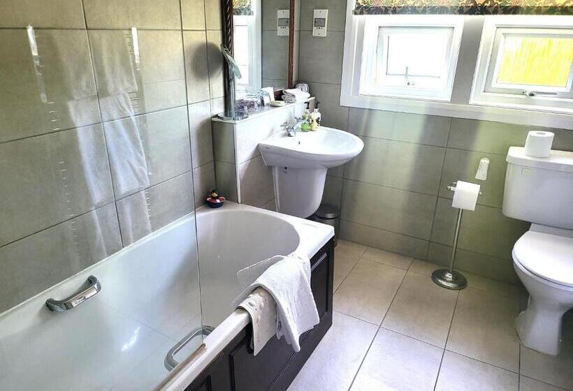 수피리어 룸, Sutherland House