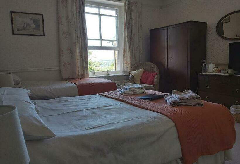 Family Room, The Fieldings