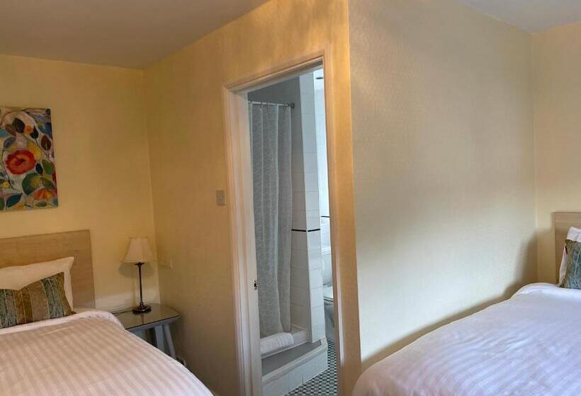 Номер Стандарт, The Queen