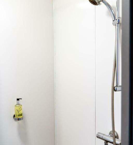 Camera Standard, Easyhotel Croydon