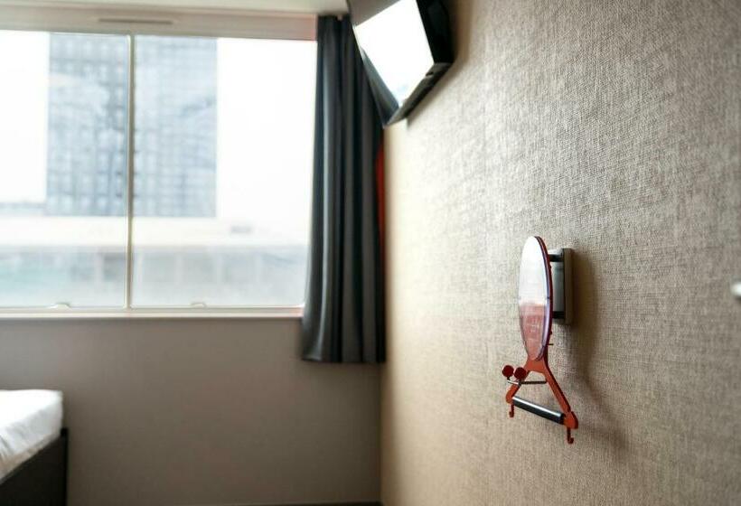 Camera Standard, Easyhotel Croydon