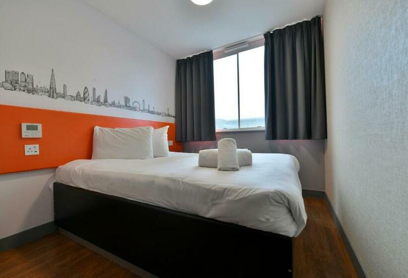 Camera Standard, Easyhotel Croydon