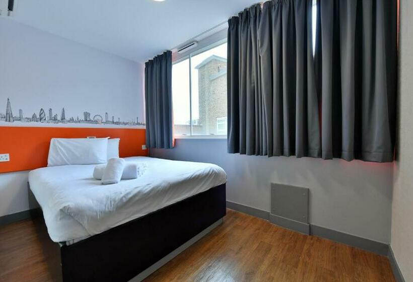 Camera Standard, Easyhotel Croydon