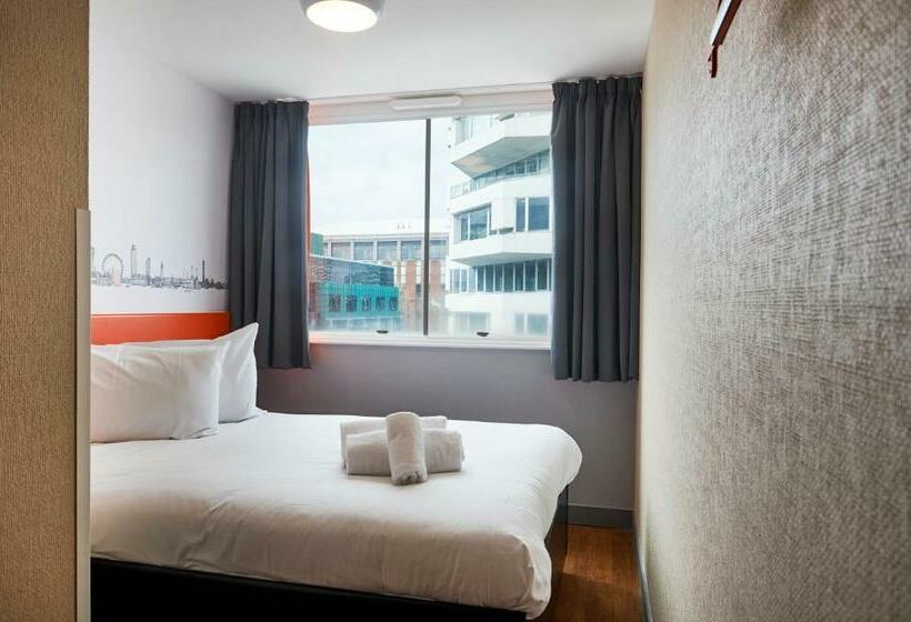 اتاق استاندارد, Easyhotel Croydon