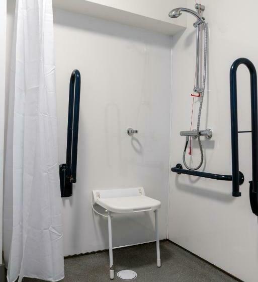 Camera Standard Accessibile ai Disabili, Easyhotel Croydon