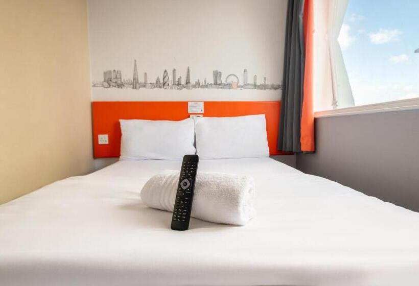Camera Standard Accessibile ai Disabili, Easyhotel Croydon