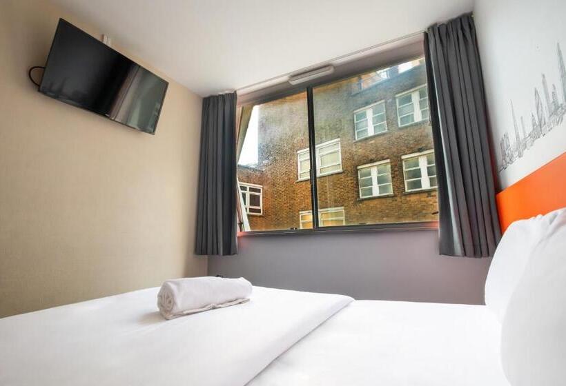 Camera Standard, Easyhotel Croydon