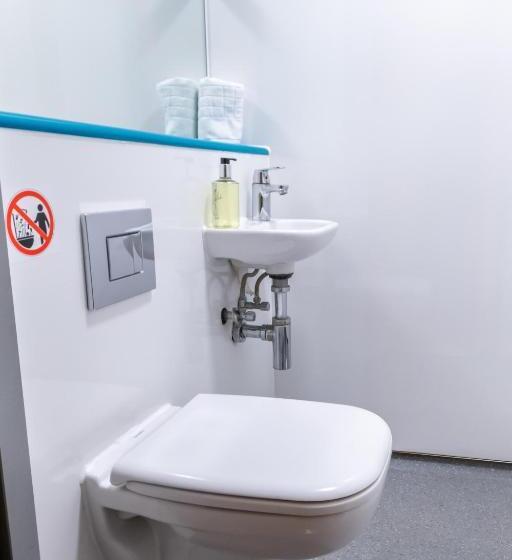 Camera Standard, Easyhotel Croydon