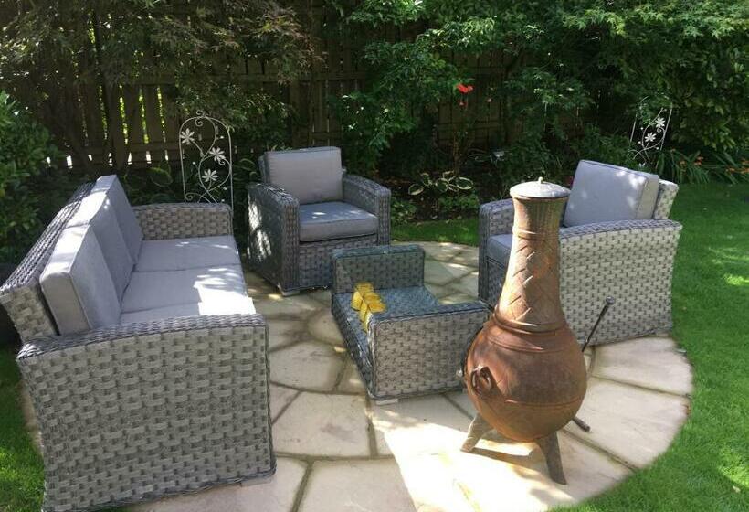 デラックススイート, Grove House Bed & Breakfast