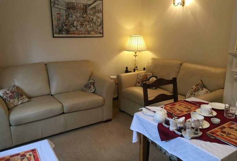 デラックススイート, Grove House Bed & Breakfast