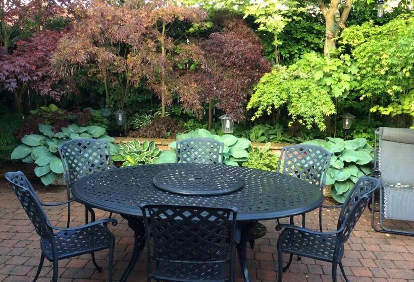 デラックススイート, Grove House Bed & Breakfast