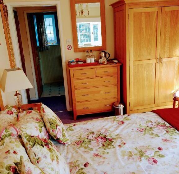 キングサイズベッドのスタンダードルーム, Grove House Bed & Breakfast