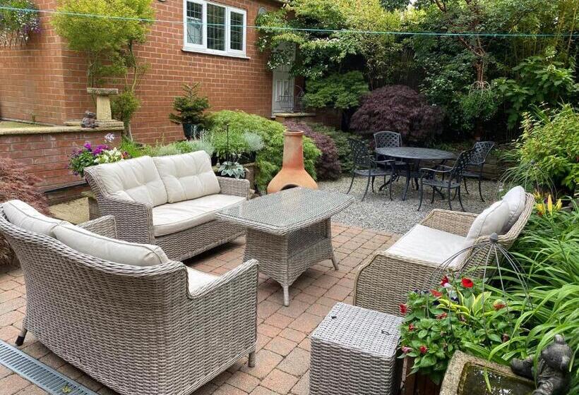 キングサイズベッドのスタンダードルーム, Grove House Bed & Breakfast