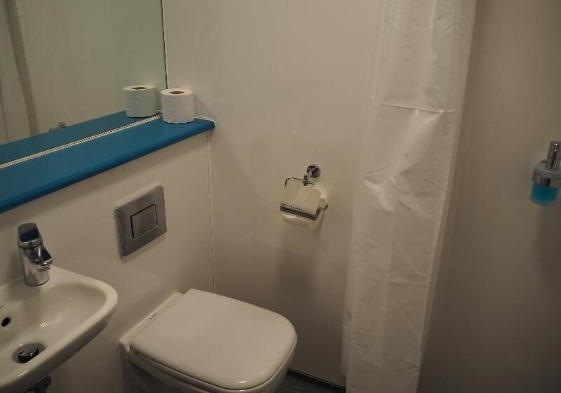 Camera Standard, Easyhotel Croydon