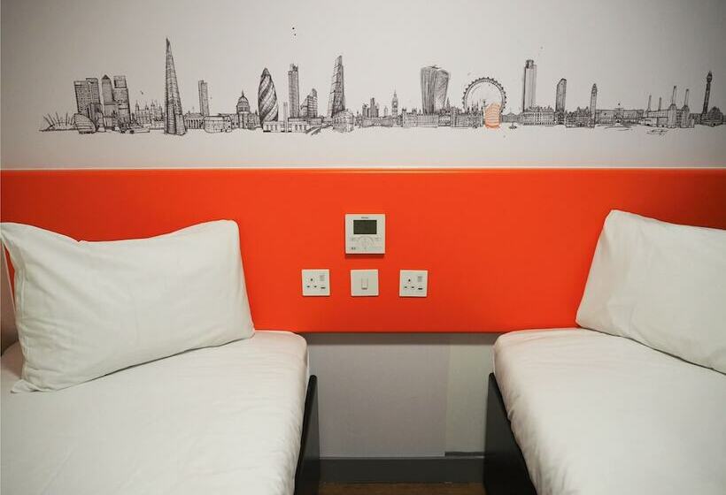 Camera Standard, Easyhotel Croydon