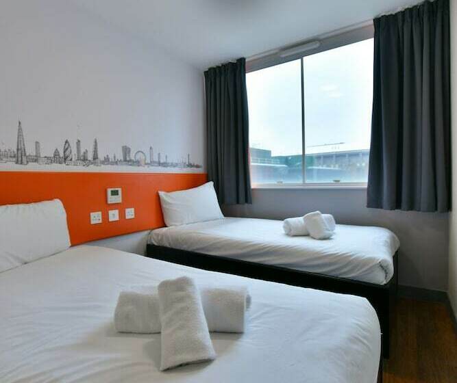 Camera Standard, Easyhotel Croydon
