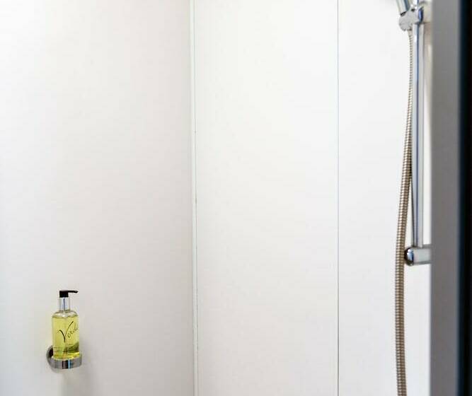 Camera Standard, Easyhotel Croydon