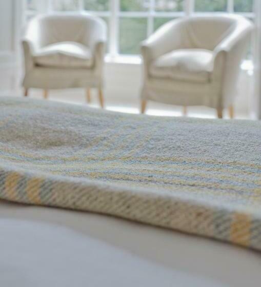 수피리어 룸, Hillside