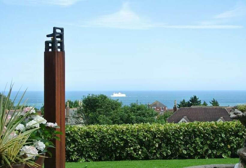 수피리어 룸, Hillside