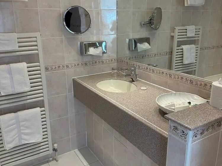 Deluxe-huone, Regency
