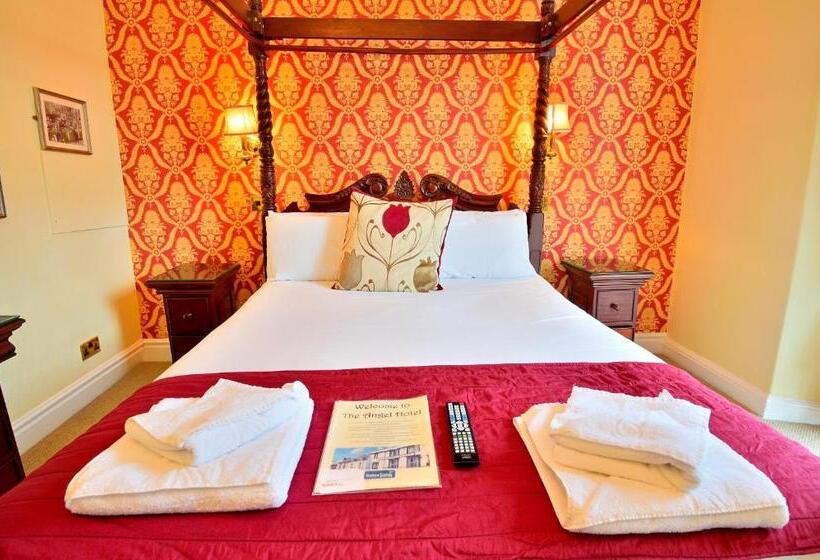 غرفة ديلوكس عائلية, The Angel