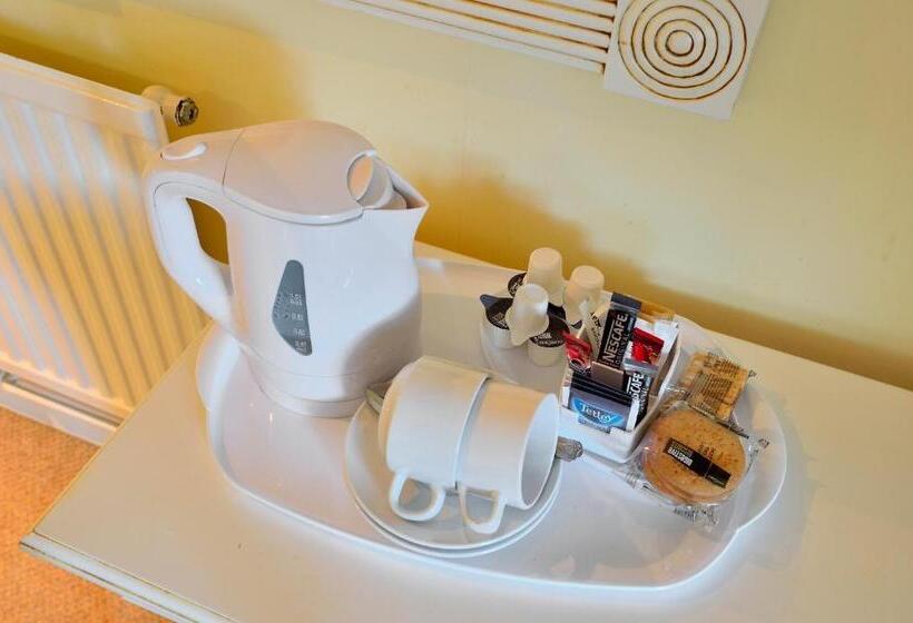 غرفة ديلوكس, The Angel