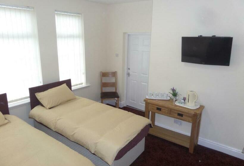 Номер Стандарт Трехместный, The Cabbage Hall