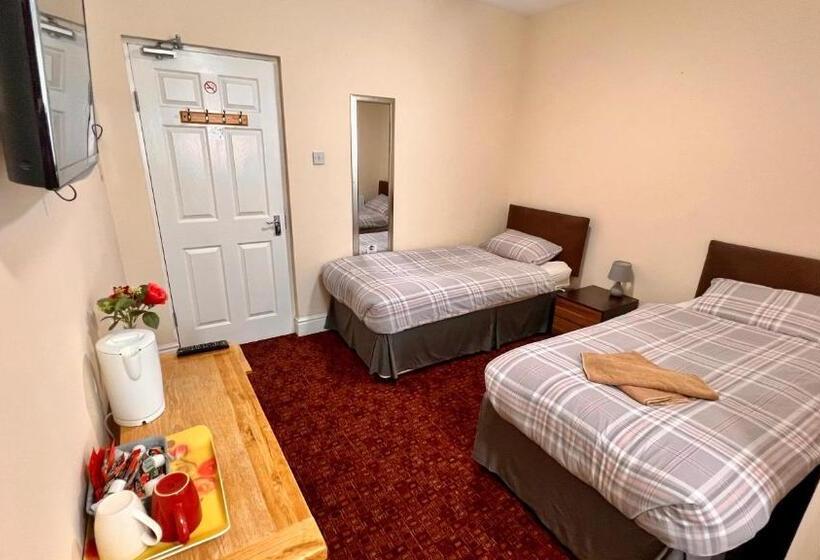 Номер Стандарт, The Cabbage Hall