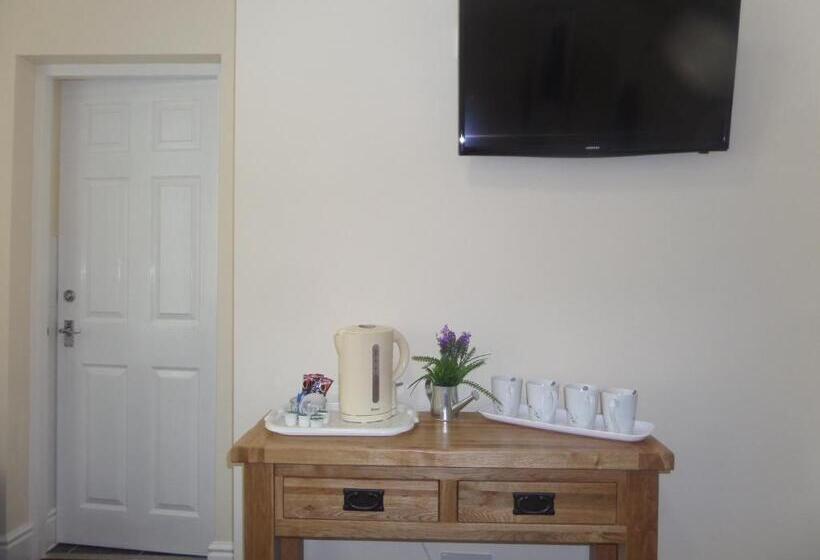 Четырехместный Номер Стандарт, The Cabbage Hall